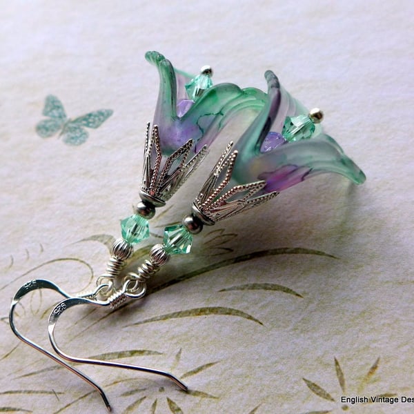 Lilac Hand Painted Lucite Lily Flower Earrings, Floral Boho Vintage Style Dangle