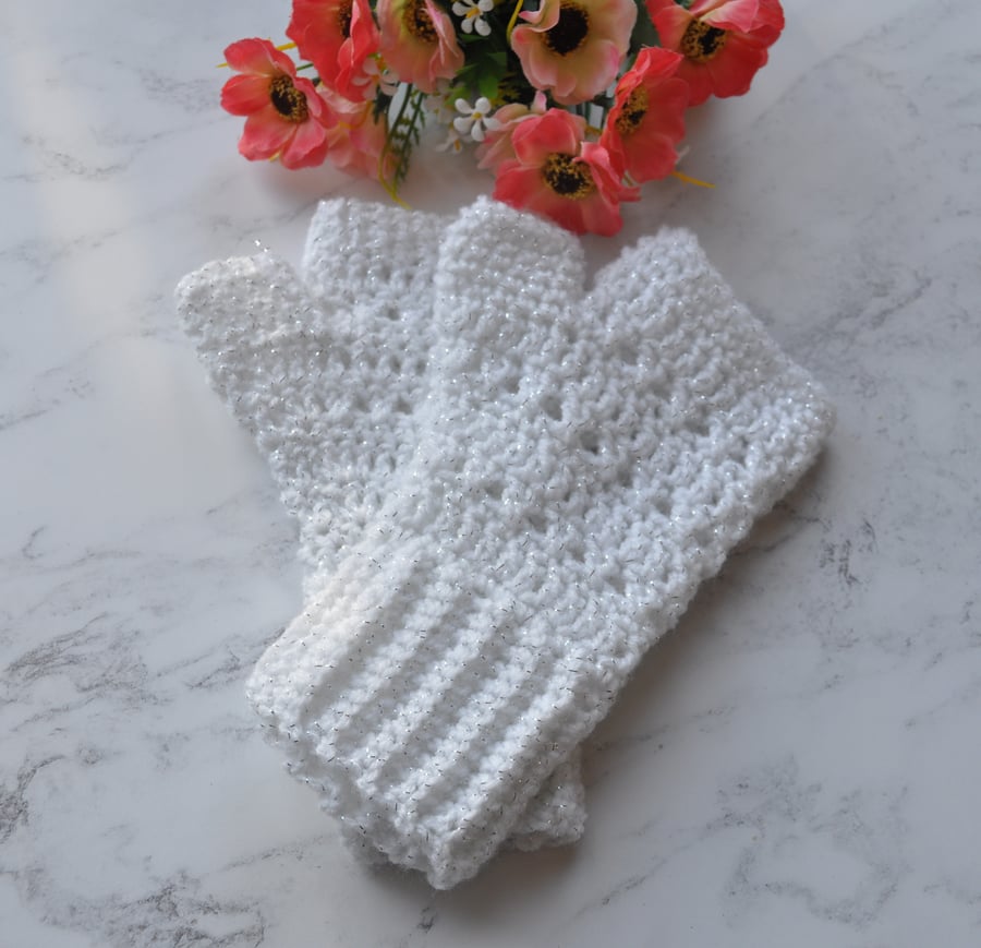 Hand Crochet Fingerless Gloves Mittens Mitts White Silver Sparkle Free Post