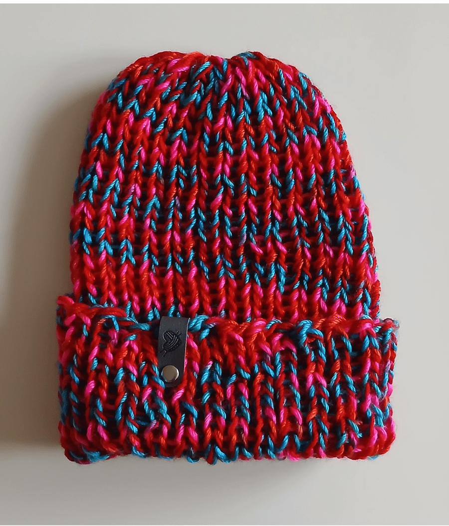 HAND KNIT Ladies Red Fruity Ombre Beanie Hat