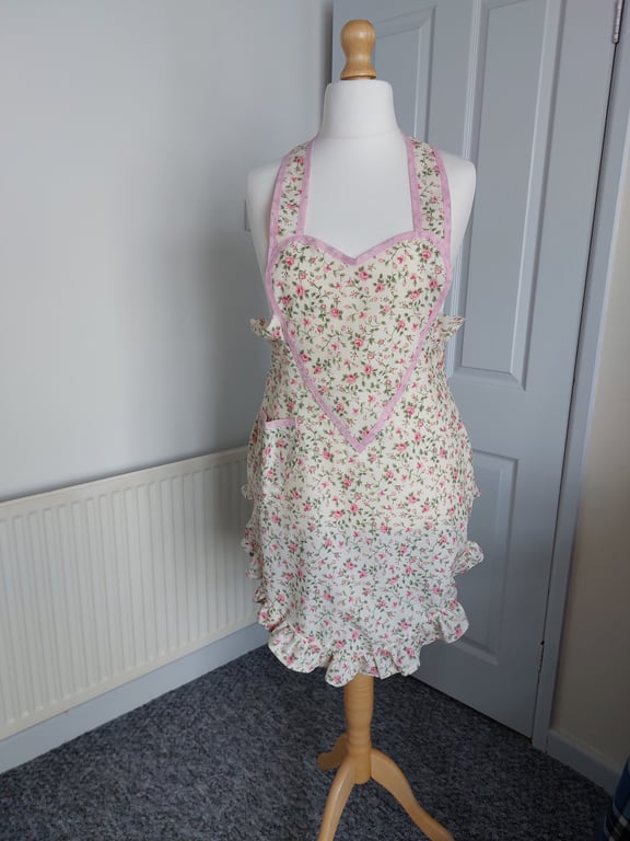 1940's retro style sweetheart apron 