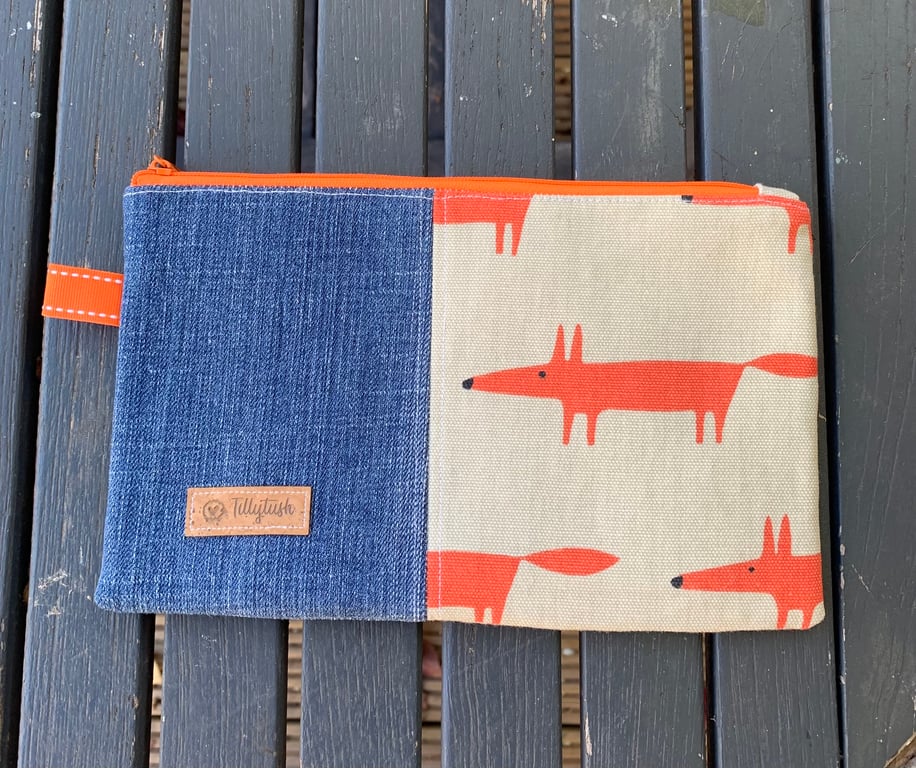 Foxy Zipper Pouch, Make up bag