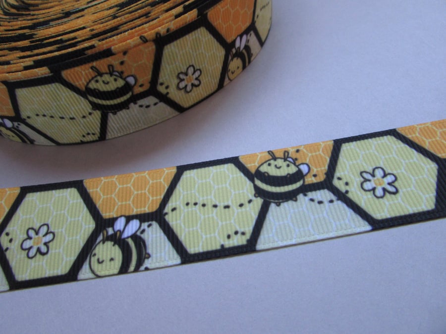 Bee Honeycomb Grosgrain Ribbon 2.5cm x 1 Metre