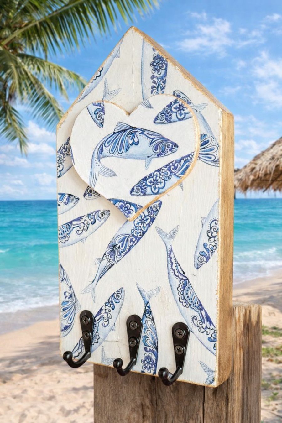 Wooden Wall Keyholder Fish