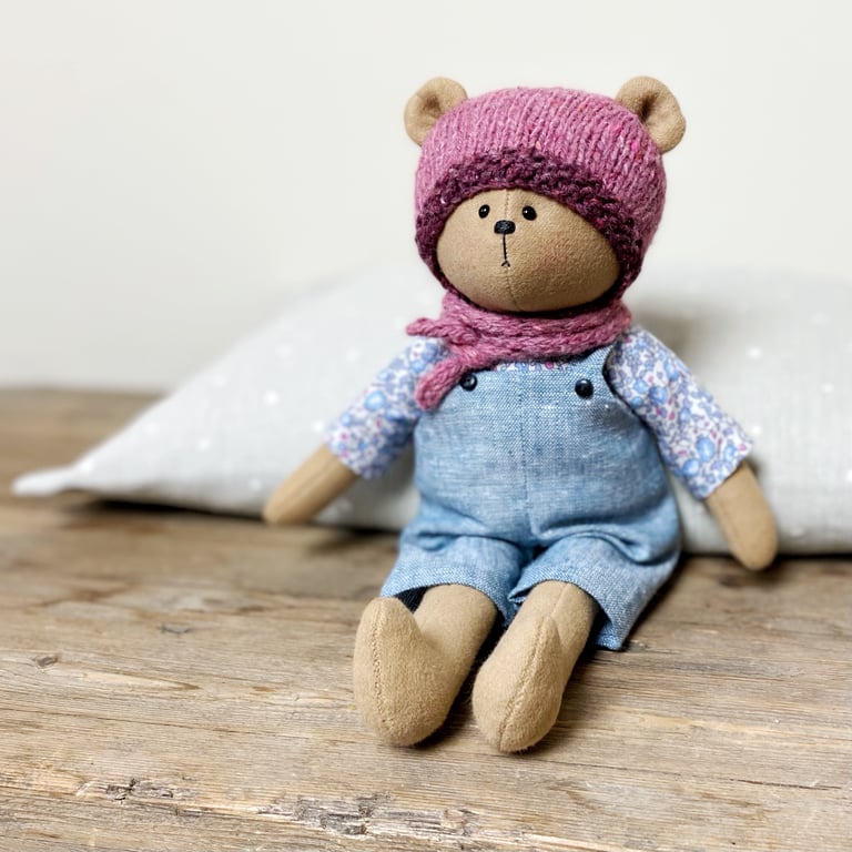 Bea, a handmade cloth teddy bear by Clayton Bears.