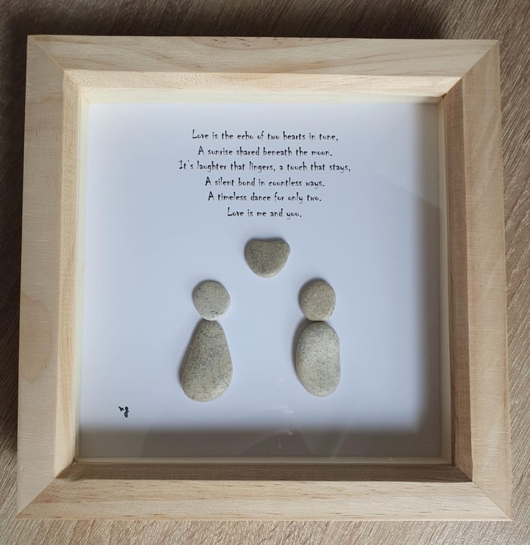 Handmade Pebble Art Couple with Love Heart, Stone Art Gift in Frame and Gift Box