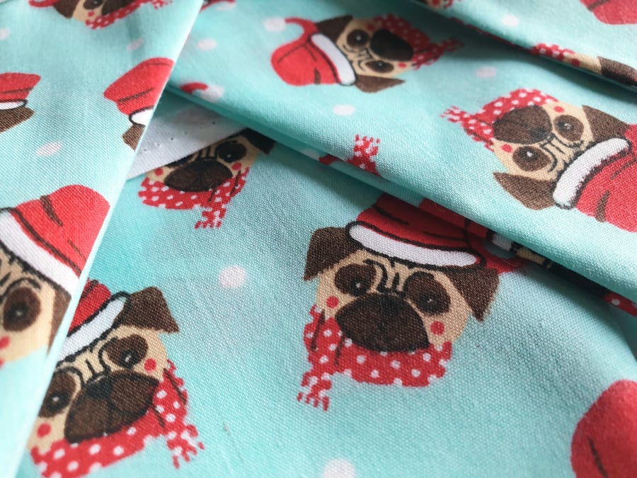 Christmas bunting. Pugs.