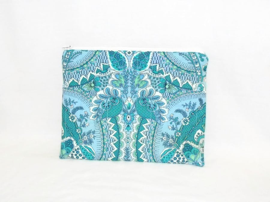 turquoise zipped make up pouch, pencil case or crochet hook case