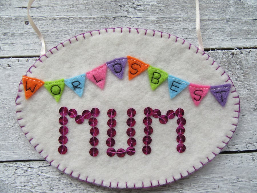 Worlds best mum hanging decoration