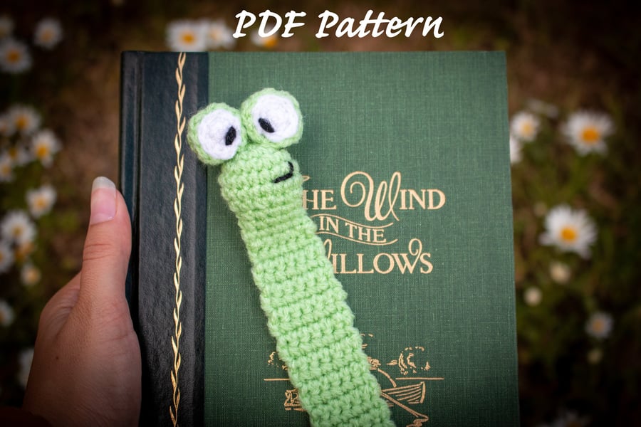Bookworm Bookmark Crochet Pattern PDF