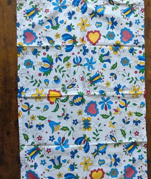 Vintage Folk Floral Tea Towel – White Kashubian Print – Traditional Dish Cloth