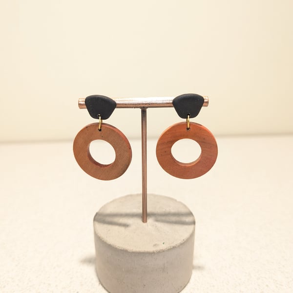 Upcycled necklace earrings - wood and studs