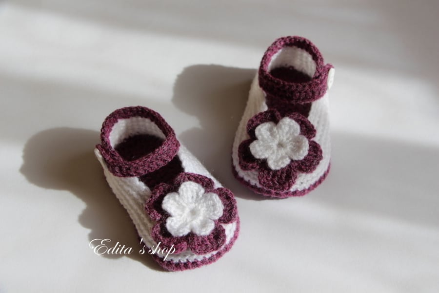 Baby Booties, Baby shoes, Baby boots, size 3-6 months, Ready to ship
