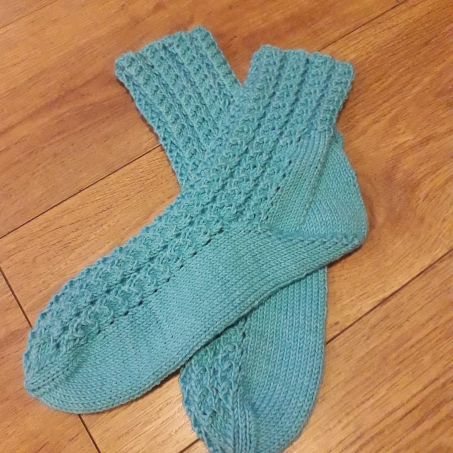 Hand knit blue socks size 4-6