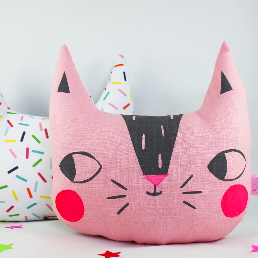 Screen printed cat cushion - Pink