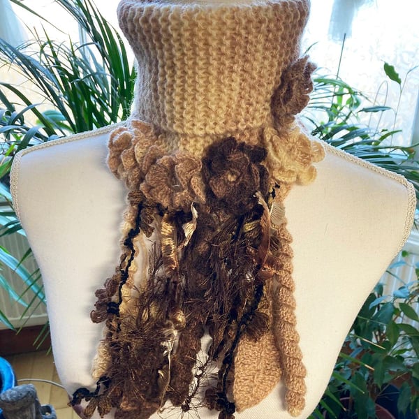 Cozy crochet flowered necklace wrap beige-brown colors collar