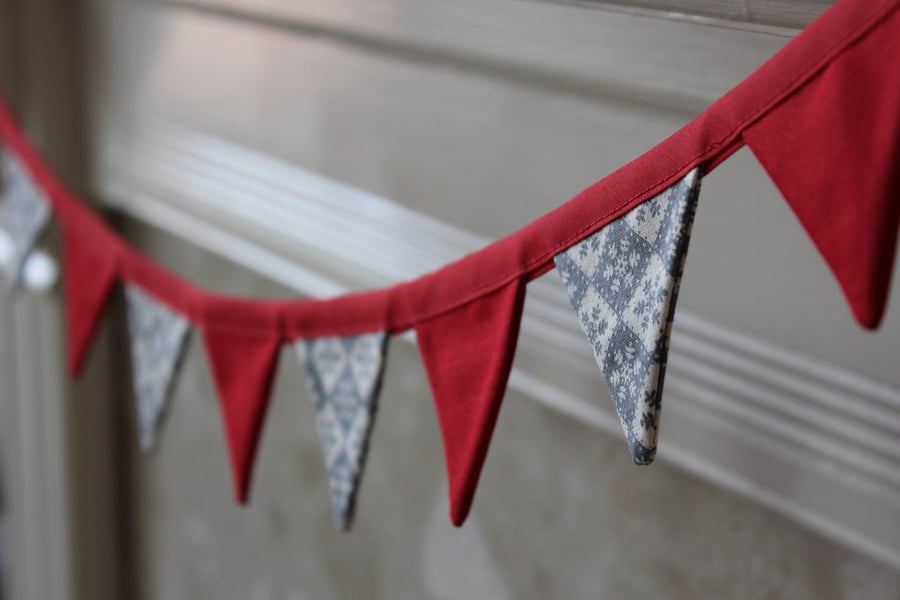 Mini Christmas Bunting - Red with Ivory and Grey Snowflake Grid Pattern