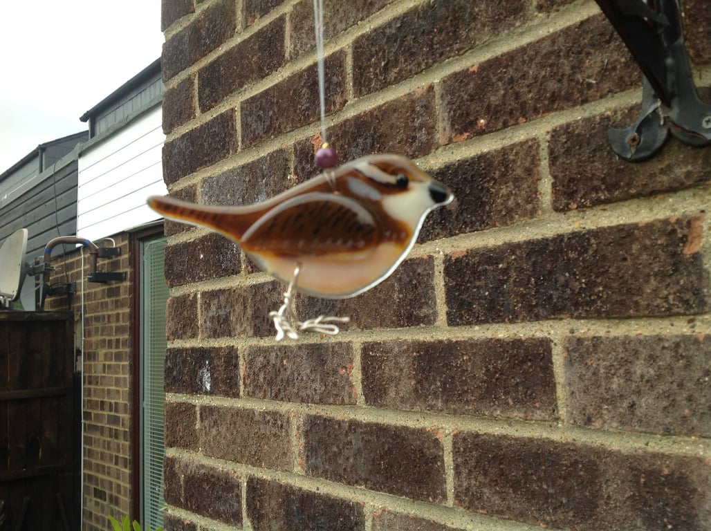 Jenny Wren, Fuses glass bird- British bird- Garden bird-Gift-Birds