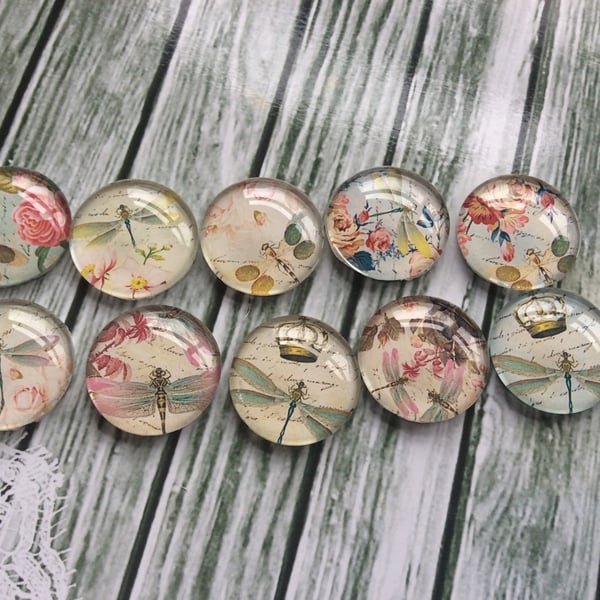 Round 20mm Glass Cabochons Vintage Dragonflies jewellery,charms, pendant x 10
