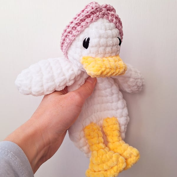 Crochet duck snuggler 