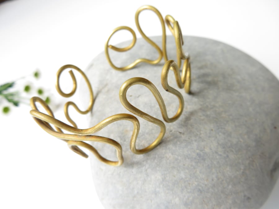 Brass Swirl Bangle