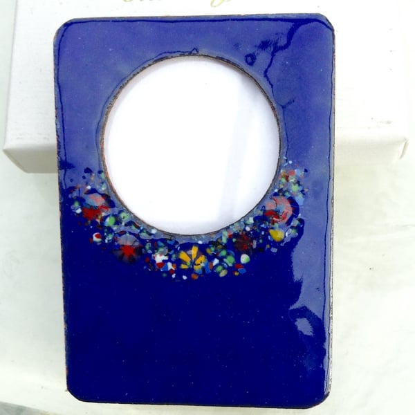 Enamelled photo frame in copper with molten glass flowers - Green