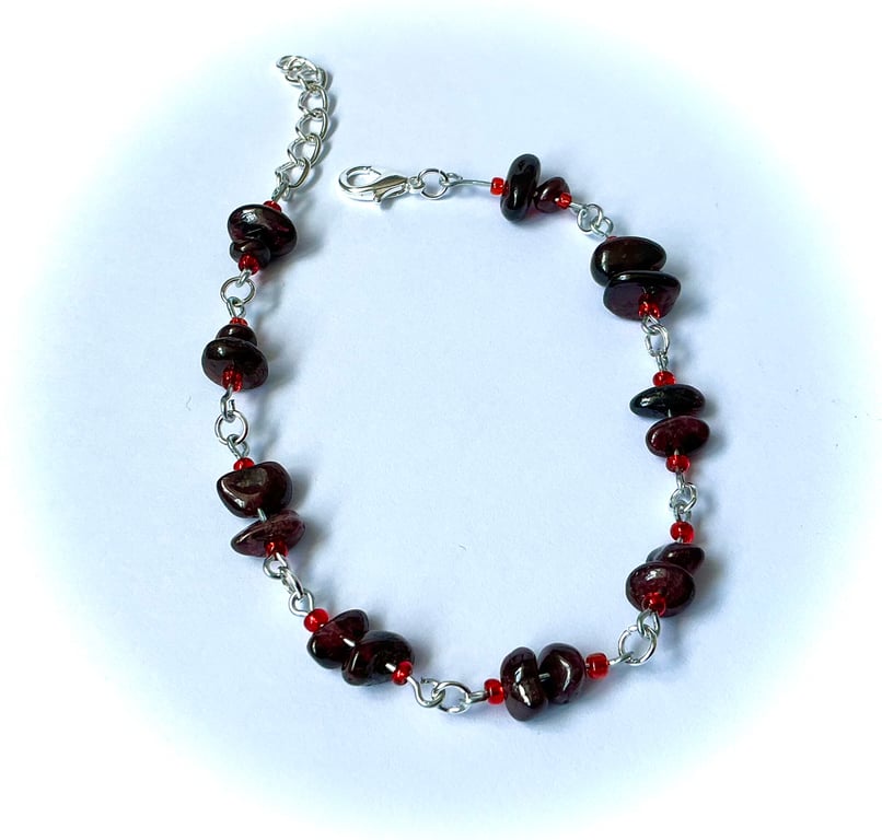 Garnet Gemstone Chip Bracelet