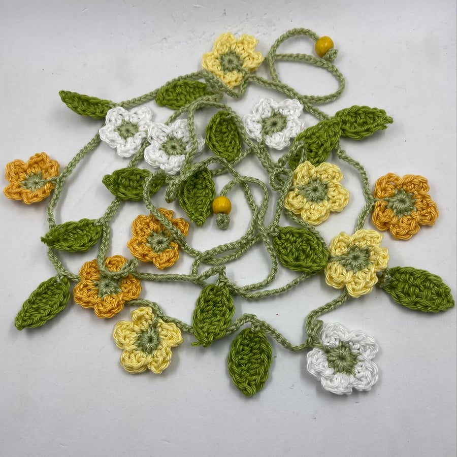 Crochet Flowers Garland in Yellows and White