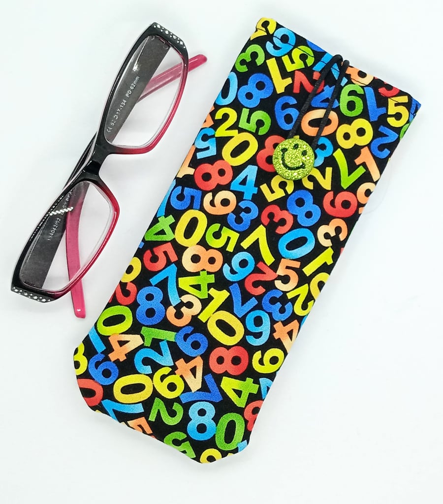 Numbers glasses case 225E