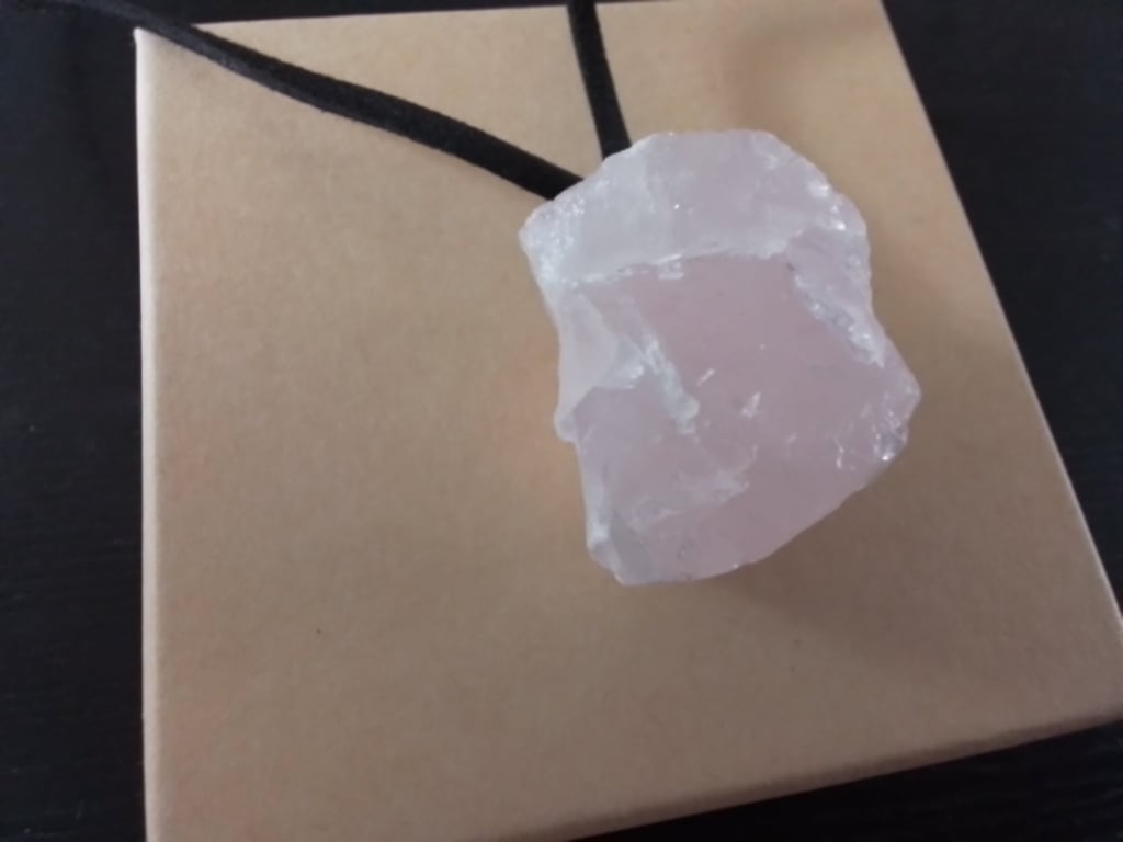 Rose quartz and leather necklace. Healing crystal.