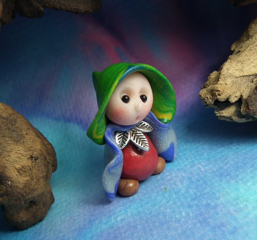 Tiny Gnome Maiden 'Ferne' 1.5" OOAK Sculpt by Ann Galvin