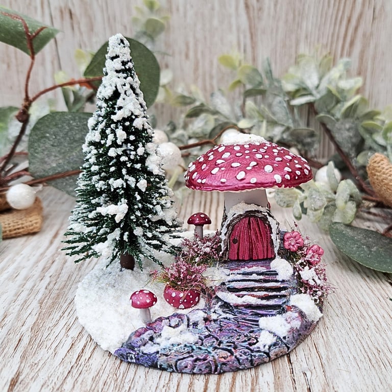 Enchanted Toadstool House - Fairy Twinkle