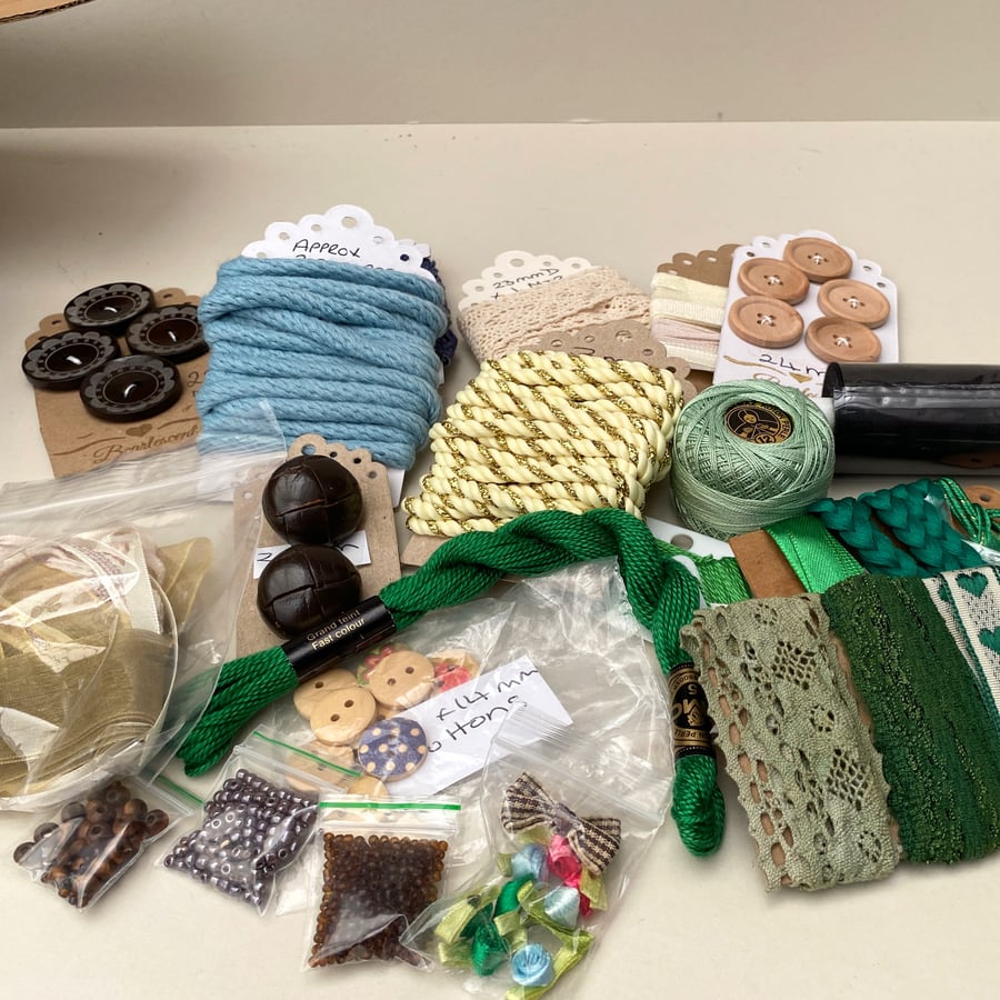 Haberdashery trimmings, buttons, threads and beads, box of sewing goodies 