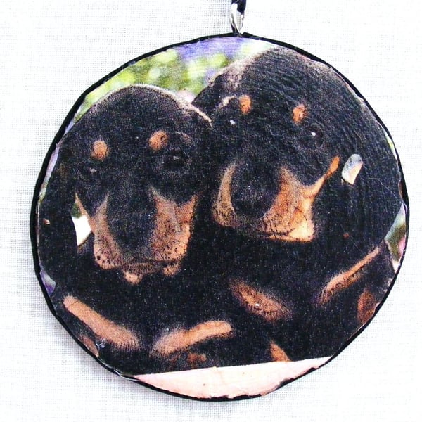Puppies decoupaged log slice wall decoration 