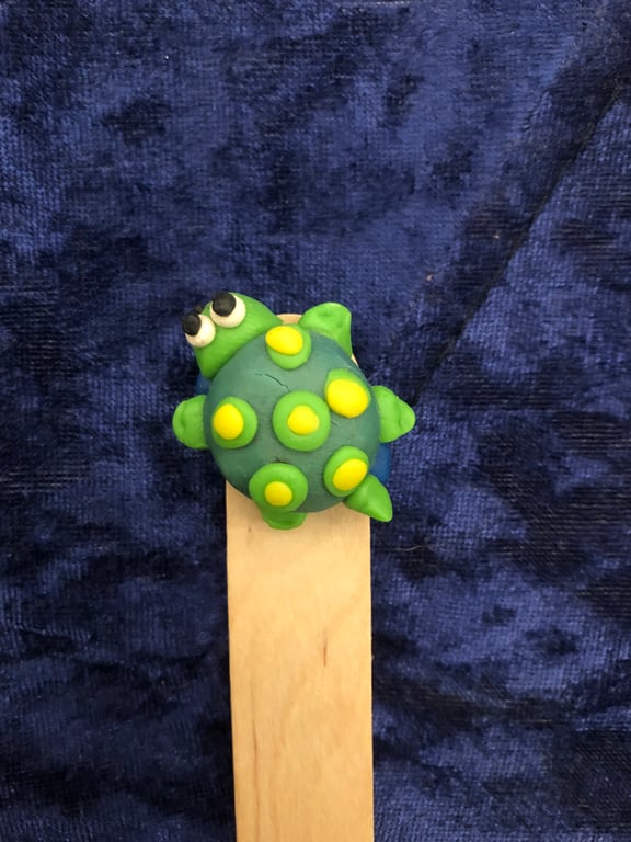 Tortoise bookmark made from polymer clay - free UK postage