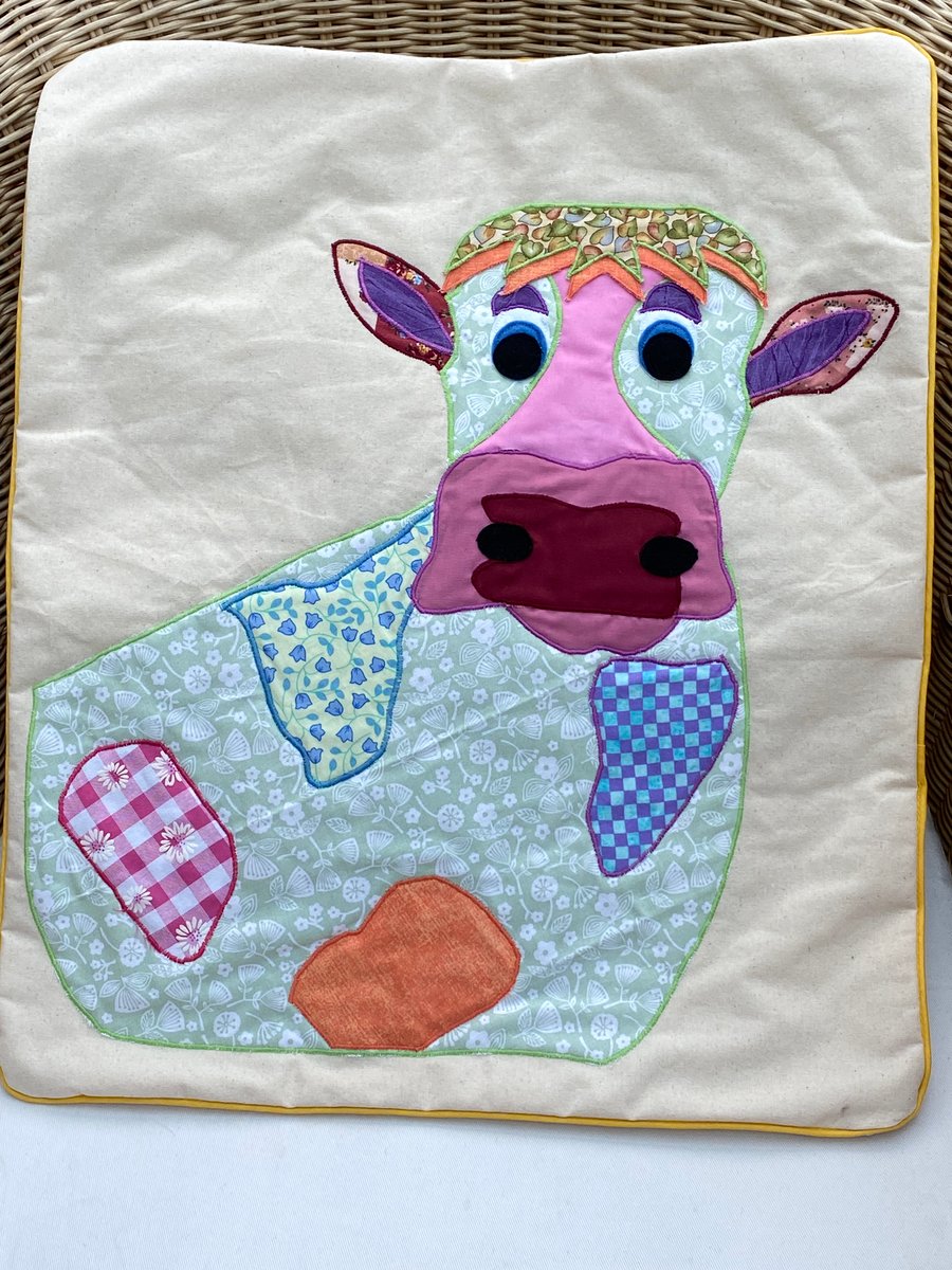 Farm Animal Cushion Cover. Appliquéd Face. Cow, Pig, Duck, Dog. Farmhouse Decor