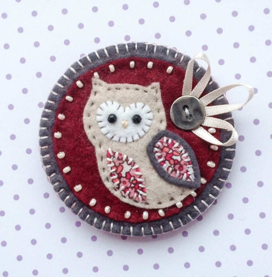 Felt Owl Brooch