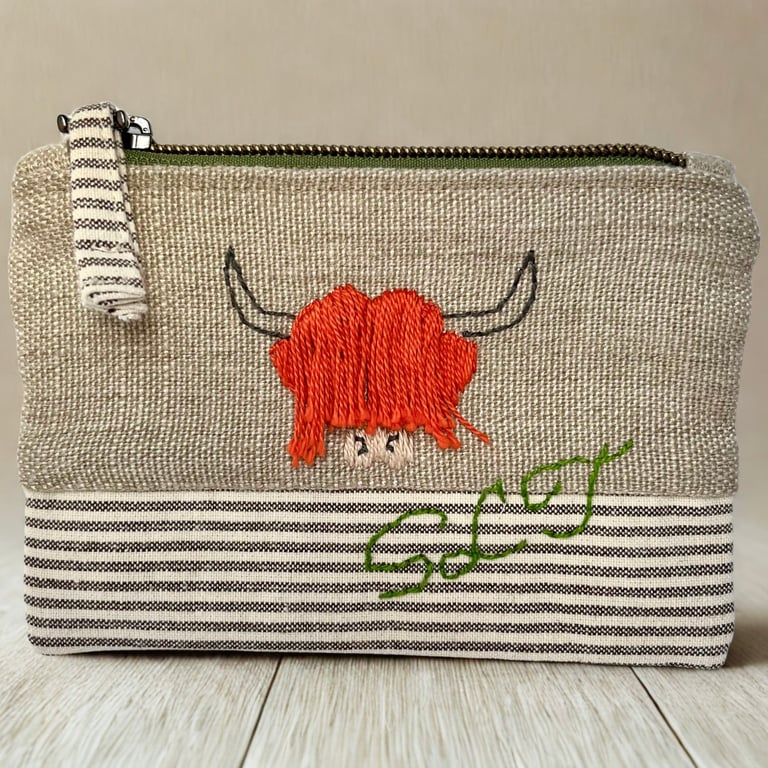 Embroidered Linen Coin Purse – Personalised Scottish Gift with Highland Cow