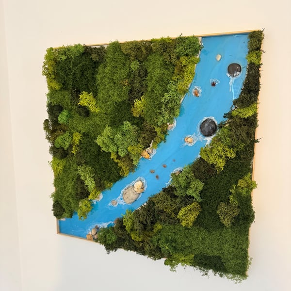 Wall Mounted Moss Woodland Epoxy River Art - 34" diagonal (600x600mm)