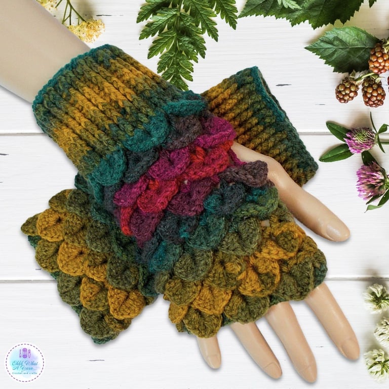 Crochet gloves. Red gold and green dragon scale gloves. Fingerless gloves.