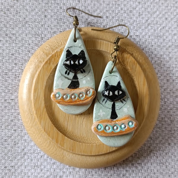 Atomic cat earrings 