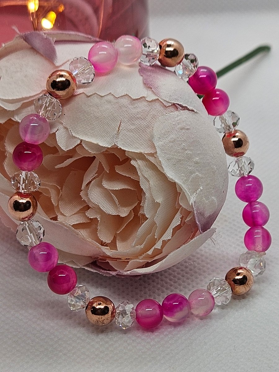 Pink agate and copper stretch bracelet