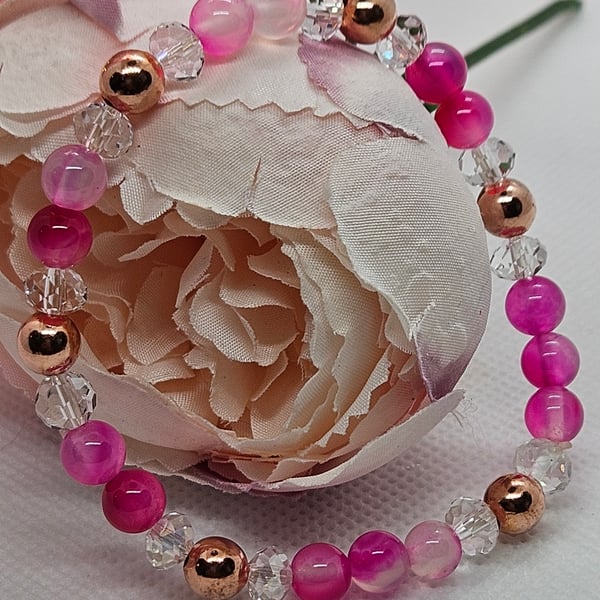 Pink agate and copper stretch bracelet