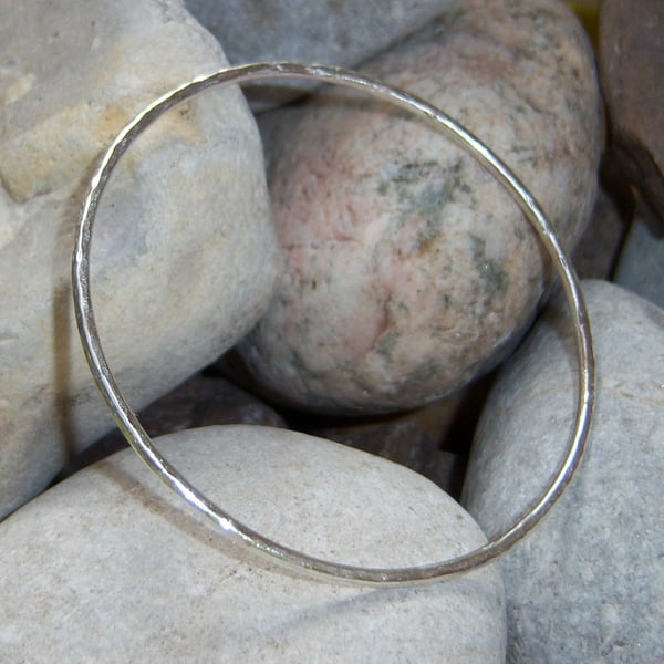 Skinny bangle in sterling silver