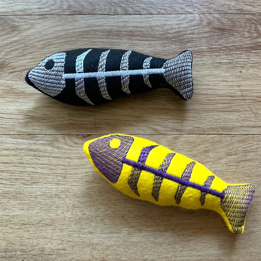 Small Skelefish……Embroidered  fish bones catnip kicker toy.