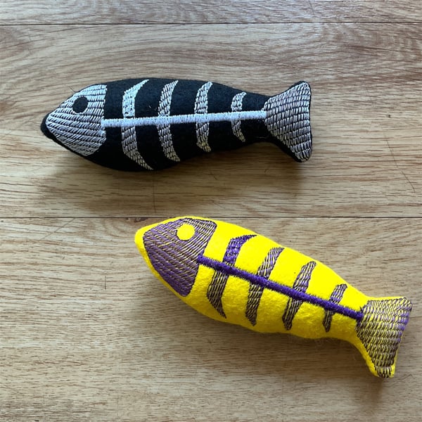 Small Skelefish……Embroidered  fish bones catnip kicker toy.