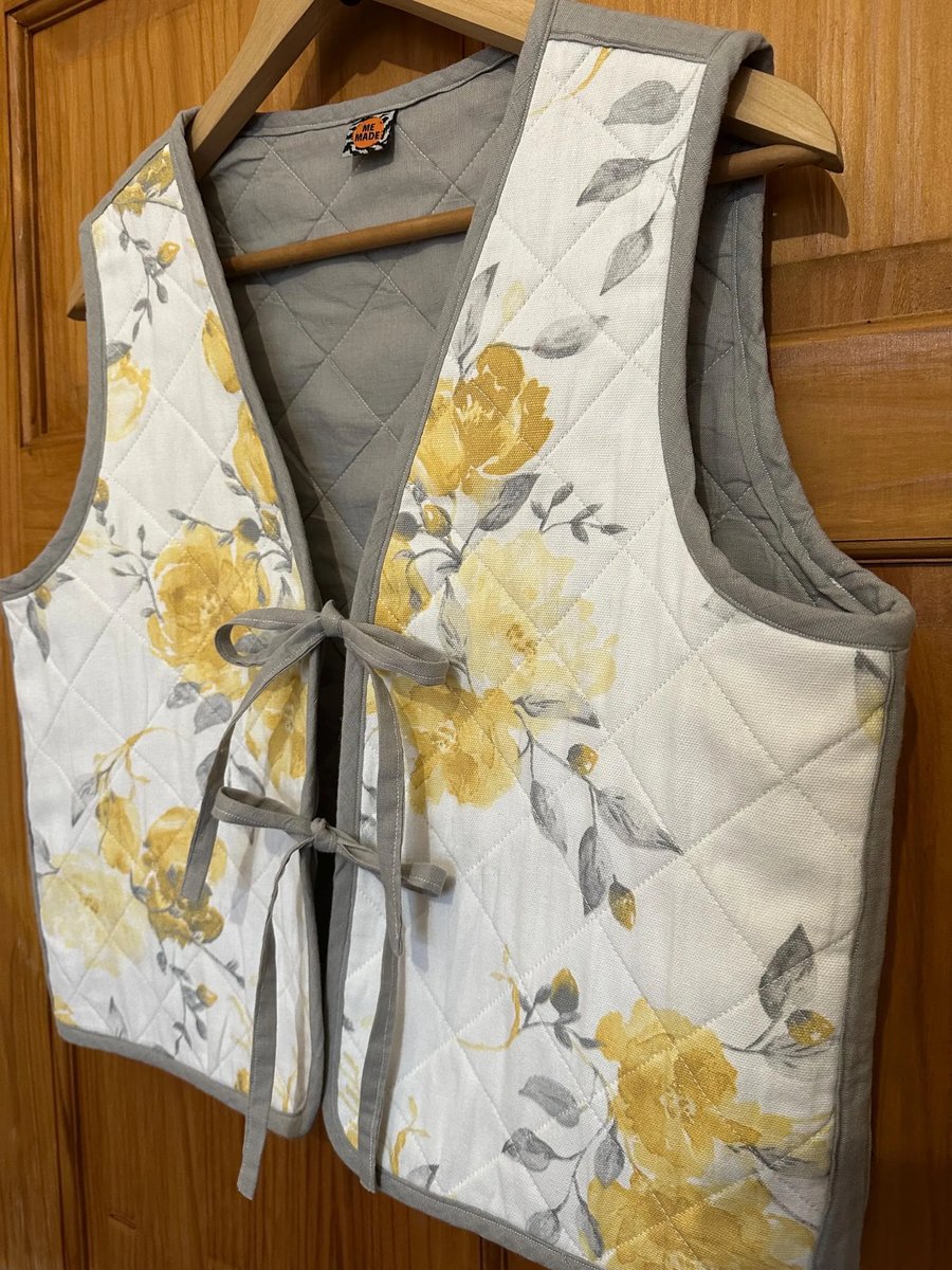 Quilted linen vest 