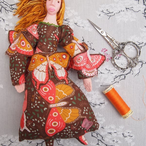 Fabric art dolls online