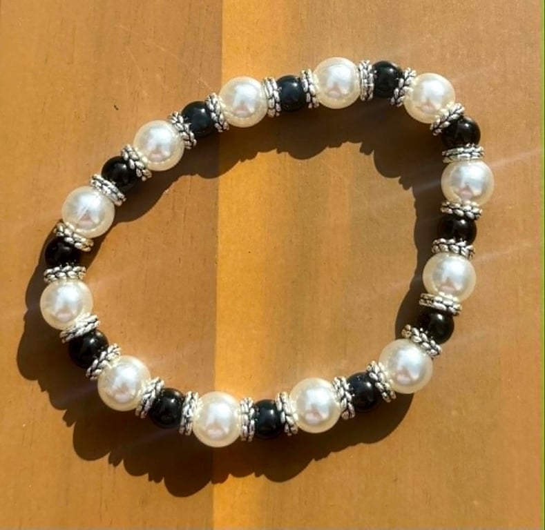 Handmade Black Pearl Beaded Bracelet with Silver-Tone Accents