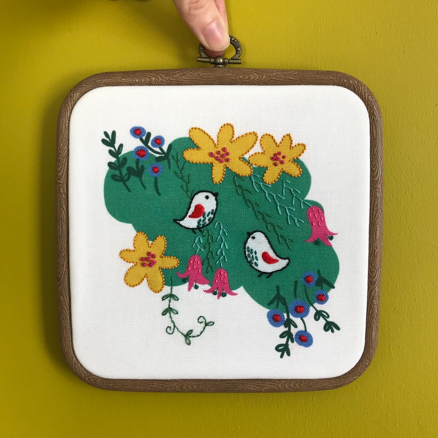 Garden Bird Hand Embroidered Digital Print Wall Decoration 