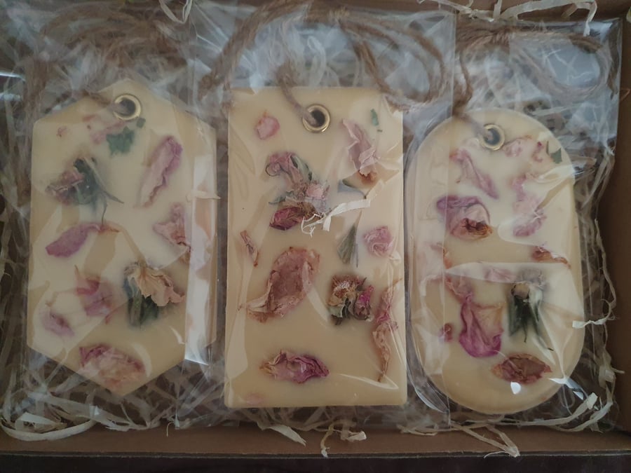 Rose Essential Wardrobe Wax Melts (Set of 3), 100% Natural Freshener